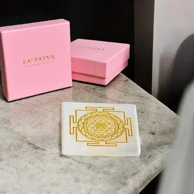 Charge Crystals with Selenite Plate - LA TATVA