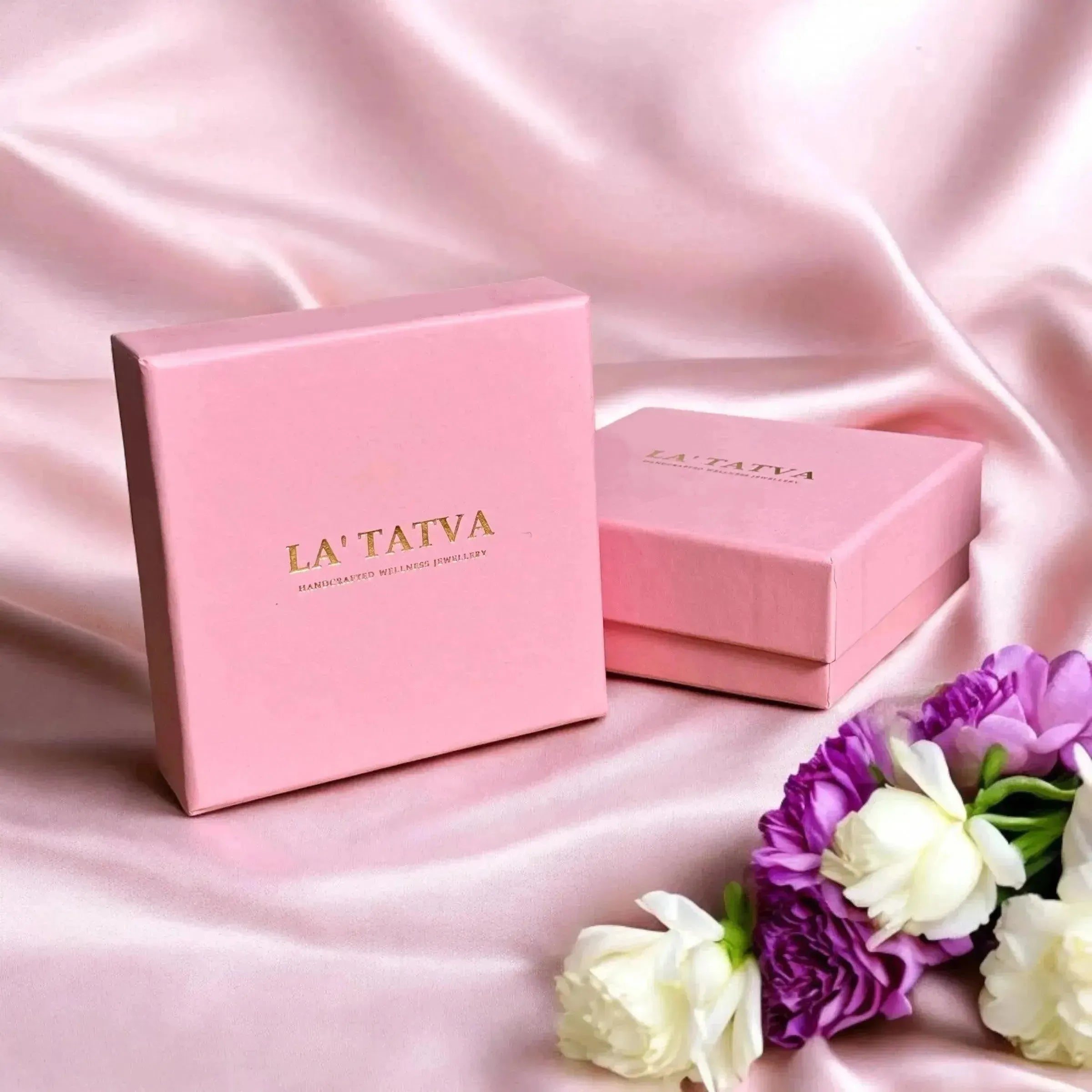 Add a Gift Box - LA TATVA