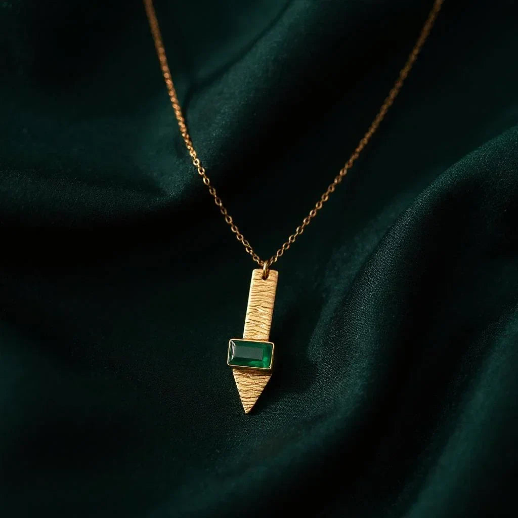 Green Onyx Arrow Pendant - LA TATVA