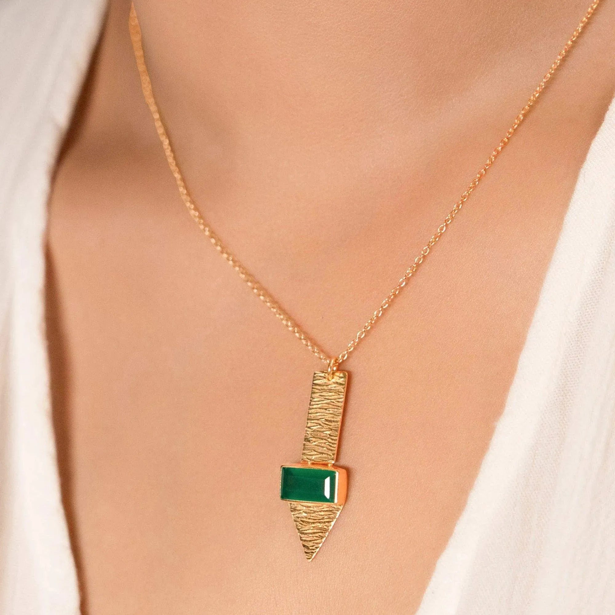 Green Onyx Arrow Pendant - LA TATVA