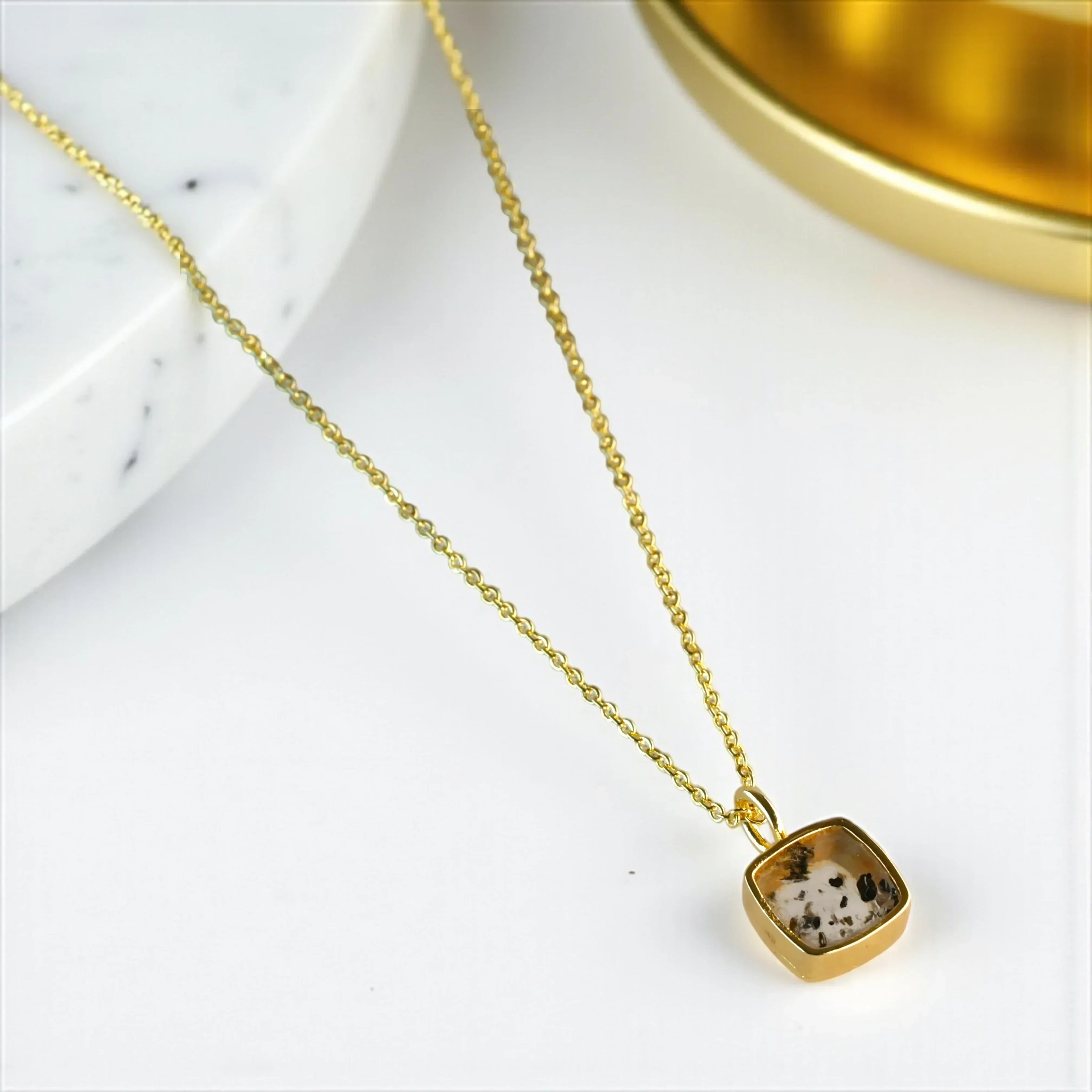Herkimer Diamond – April Birthstone Pendant - LA TATVA